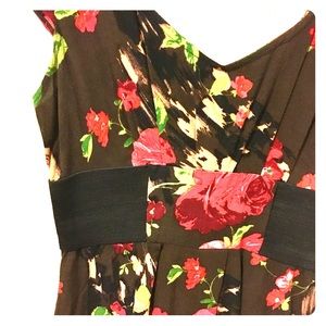 Vintage Floral Dress W/Pockets 90’s Style y2k Rose Print Cottagecore Alyn Paige